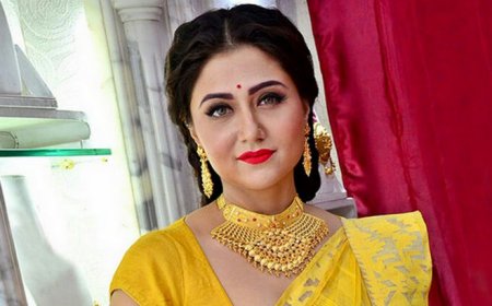 পরমব্রতর ‘রগড়ানি’ পোস্টে সায় দেওয়ার জের, অবশেষে ভোট-পরবর্তী হিংসায় প্ররোচনার মামলায় পুলিশি জেরার মুখে স্বস্তিকা মুখোপাধ্যায়